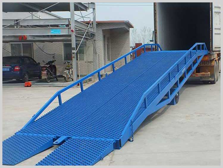 6 meters electric scissor lift platform used for aerial work