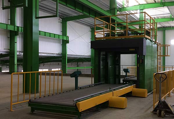 6 meters electric scissor lift platform used for aerial work